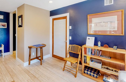 Gunnison House | Dog-friendly home with prime location, lovely patio, sun porch & WiFi