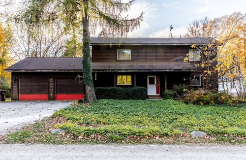 Lakeside House | Dog-Friendly Home with WiFi, Central AC, Wood Fireplace, & Private Beach Access