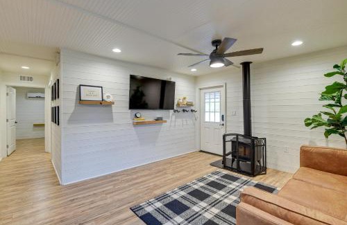 Midlothian House | Dog-Friendly Home with Yard and Fire Pit in Midlothian