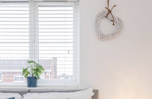 Maidenhead House | Dog Friendly House with Free Onsite Parking & Wifi