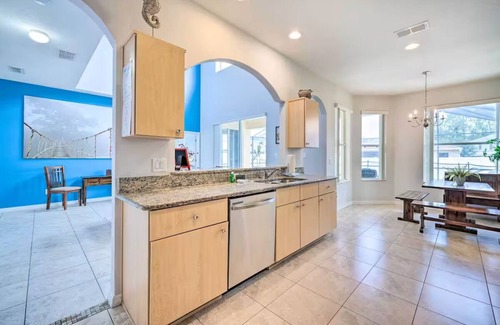 Crystal Cove House | Dog-Friendly Kissimmee Home w/Lanai + Pool!