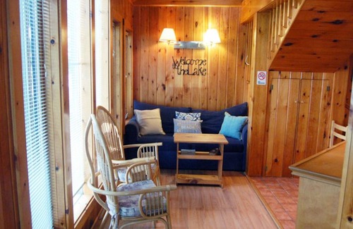 Windham Cottage | Dog-Friendly Lakefront Cottage w/Lake Access, Deck, Gas Grill, A/C
