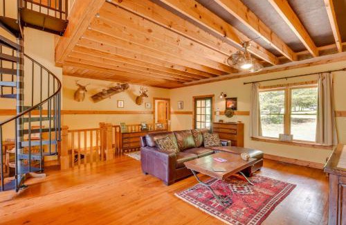 Gumlog House | Dog-Friendly Lavonia Home with Dock and Lake Access
