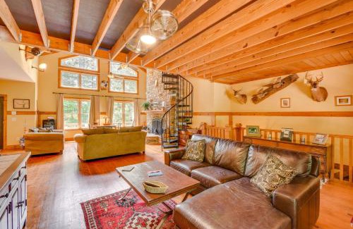Gumlog House | Dog-Friendly Lavonia Home with Dock and Lake Access