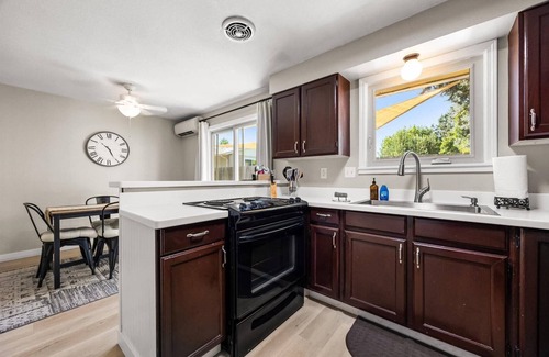 Boise Bench House | Dog Friendly Light & Bright Space w/Patio & BBQ | > 10 min Drive to Downtown & BSU