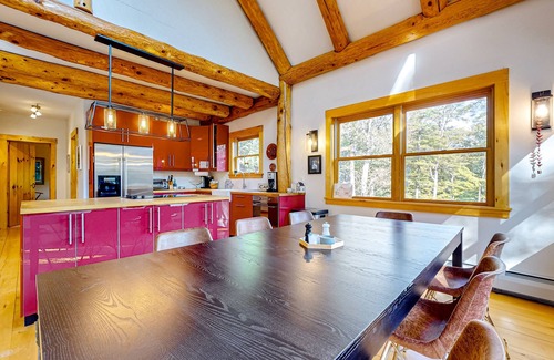 Mount Holly House | Dog-friendly lodge with game room, 2 fireplaces, kayaks, SUPs & bikes