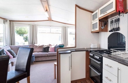 Prestatyn House | Dog Friendly* Lovely Caravan by the Beach at Lyon’s Lido Beach Prestatyn