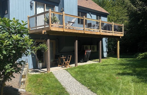 South Londonderry Apartment | Dog friendly, near Stratton, Magic & Bromley