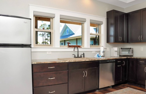 Cape San Blas House | 🌊Dog Friendly-Private Bayfront Dock-Across from Beach-Treetops🌊