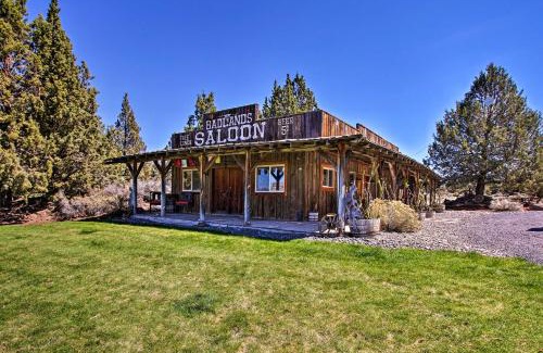 Alfalfa House | Dog-Friendly Ranch Cottage with Yard about 13 Mi to Bend