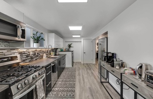 Education Hill Apartment | Dog-Friendly Redmond Area Home with Fenced Yard!