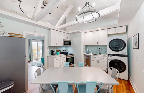 Panama City House | Dog-friendly retreat with outdoor shower, patio, BBQ, & firepit