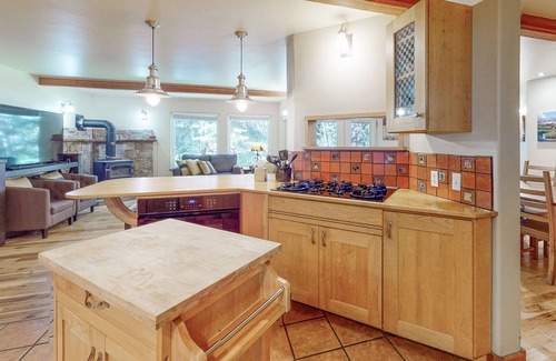 Durango - Purgatory House | Dog-friendly riverfront home with ping-pong, grill, EV charger, fast WiFi & W/D
