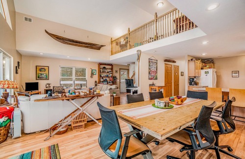 Honor House | Dog-friendly riverside retreat with canoe, kayaks, paddle-board, and wood stove