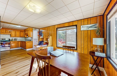 Heceta Beach House | Dog-friendly rustic house near ocean and golf with washer/dryer & gas grill