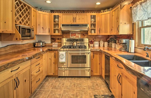 Fryeburg Cabin | Dog-Friendly, Secluded Cabin: Close to Hiking