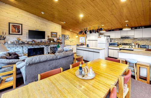 Forest Farms House | Dog-Friendly Two-Story House w/Free WiFi, Wood Fireplace, Gas Grill, Jetted Tub