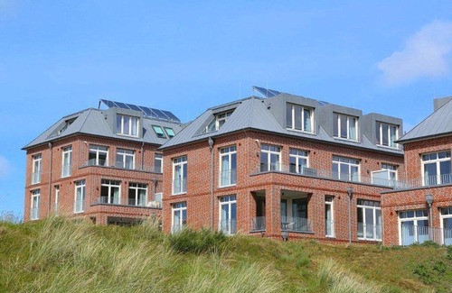 Wangerooge Apartment | Dog-friendly vacation apartment with sunny south-facing terrace - only 100 m to the beach!