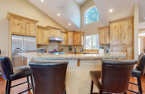 Montgomery Estates House | Dog-friendly wooded retreat near skiing, beaches, dining w/2 living rooms & deck