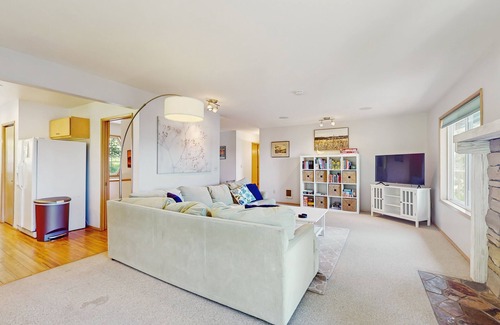 Lopez Island House | Dog-friendly waterfront home with furnished deck, patio & beach access