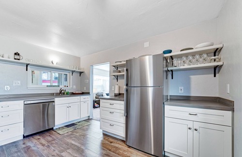 Eureka Cottage | Dog-friendly, Waterfront Cottage w/a Private Deck Overlooking the Canal