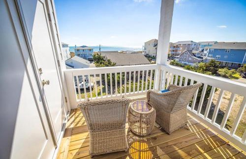 North Carolina Coast House | Dogs Allowed at Luxury Duplex - Second Row