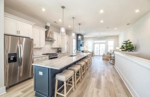 North Carolina Coast House | Dogs Allowed at Luxury Duplex - Second Row