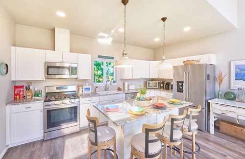 Ocean Park House | Dogs Ok, Modern, BBQ, Fire Pit, Serene (Highlands)