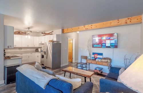 Buena Vista Condo | Dogs OK! Prime Homebase Location Near Downtown & River/Trails Blocks Away