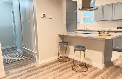 Mesquite House | Dogwood · Beautiful Renovated Open Space Full House
