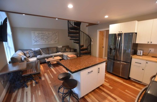 Weaverville House | Dogwood Cottage