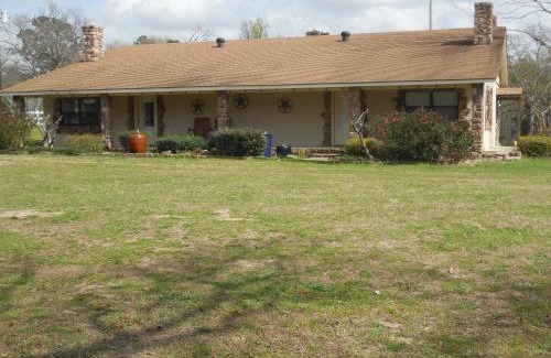 Mineola House | Dogwood Springs Lodgings