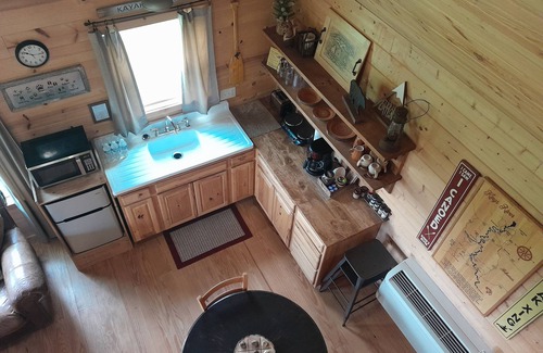 Huntsville Cabin | Dogwood Trail~Private Cabin Near Kings River