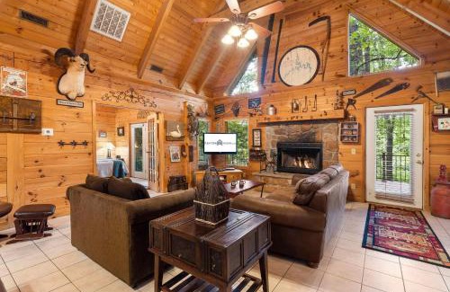 Branson Cedars House | Dogwood Tree Cabin