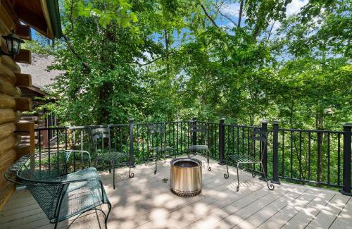 Branson Cedars House | Dogwood Tree Cabin