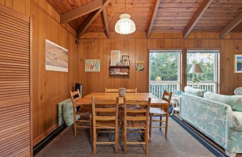 Pine Knoll Shores House | Dogwood Treehouse home