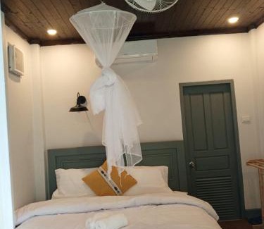 Nong Khiaw House | Dokchampa River View Villa