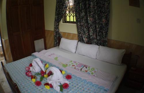 Kwabenyan Hotel | Dokua Royal Hotel