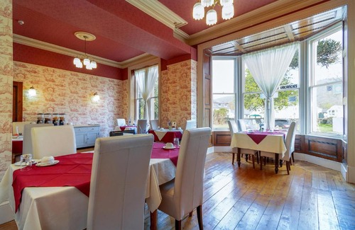Gallt Y Foel House | Dolafon Guest House