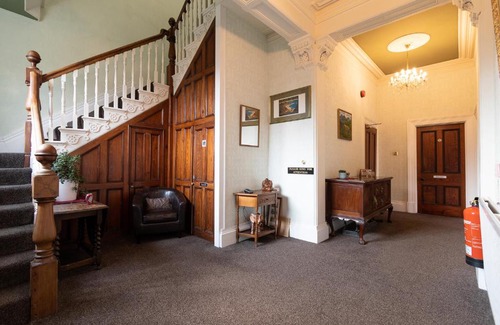 Gallt Y Foel House | Dolafon Guest House