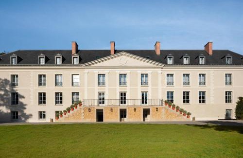 Jouy-en-Josas Hotel | Dolce by Wyndham Versailles - Domaine du Montcel