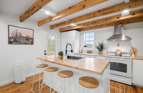 Weatherford House | Dolce Vita - Endless Views