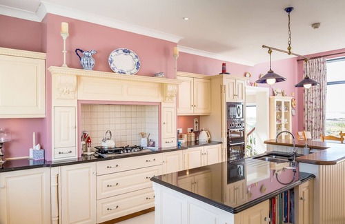 Ballyconneely Ski Chalet | Doleen House true luxury with breathtaking views