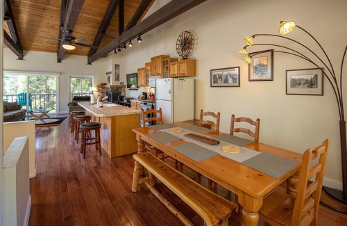 Lake Forest Condo | Dollar Hill II # 25 by Hauserman Rental Group