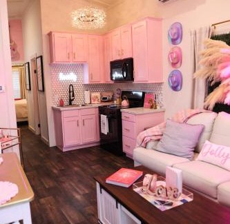 Dover House | Dolly's Place 2
