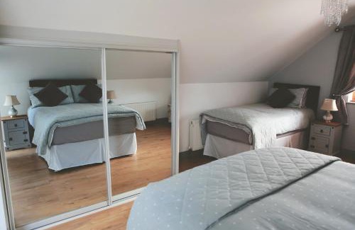 Glencolmcille House | Dolmen Cottage