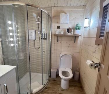 Glencolmcille Apartment | Dolmen Lodge.