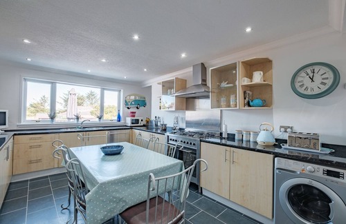 Cullen House | Dolphin Bay House.