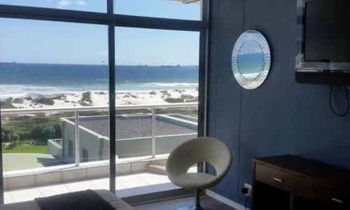 Bloubergstrand Apartment | Dolphin Beach Apartment