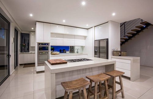 Umhlali Beach Villa | Dolphin Coast YOLO Spaces - Beach House Villa